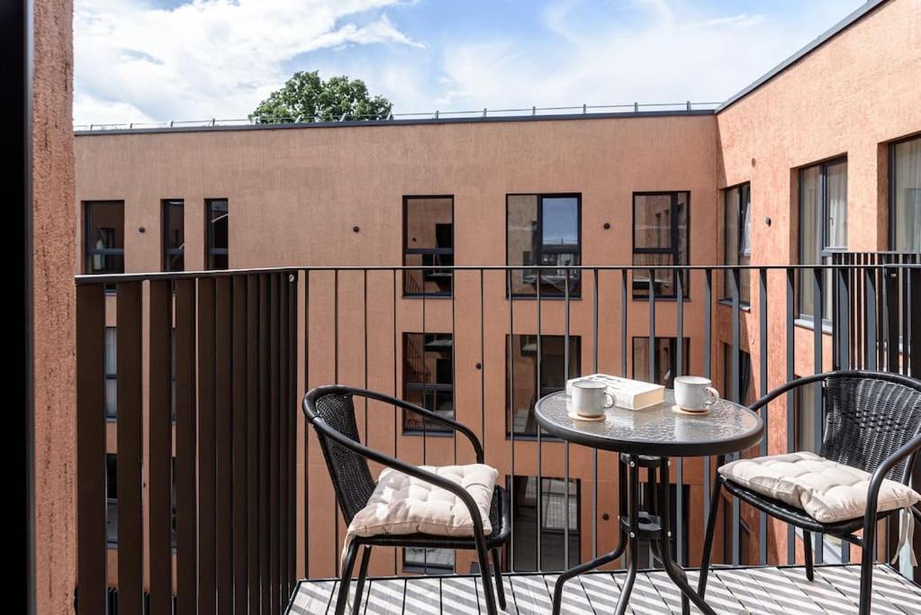 Cozy Japanese Oasis With Balcony, Gramophone, Netflix Apartment Vilnius Exterior photo